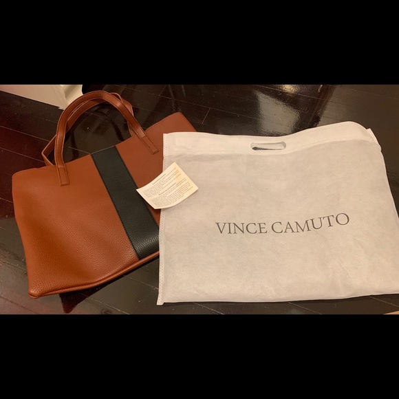 Vince Camuto Handbags - Vince Camuto Tote